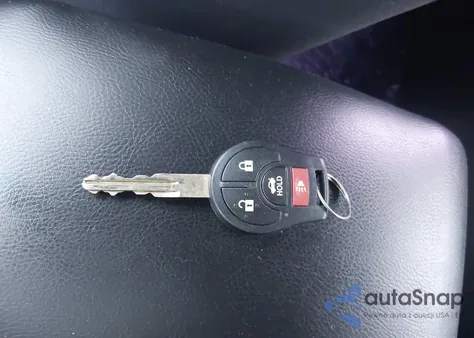 2017 Nissan Sentra S z USA, uszkodzony, nr VIN 3N1AB7AP5HY393047